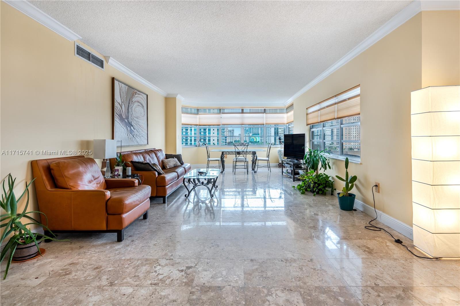 1985 S Ocean Dr # 6P
