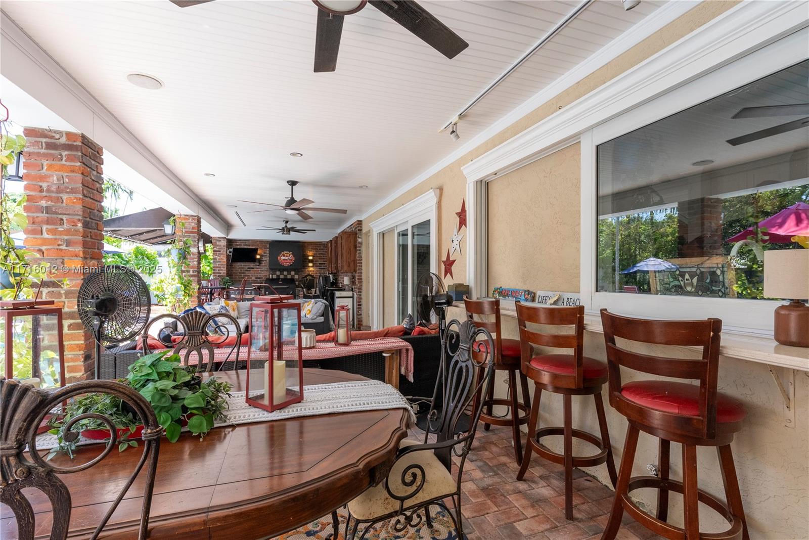 880 NW 73rd Ave
