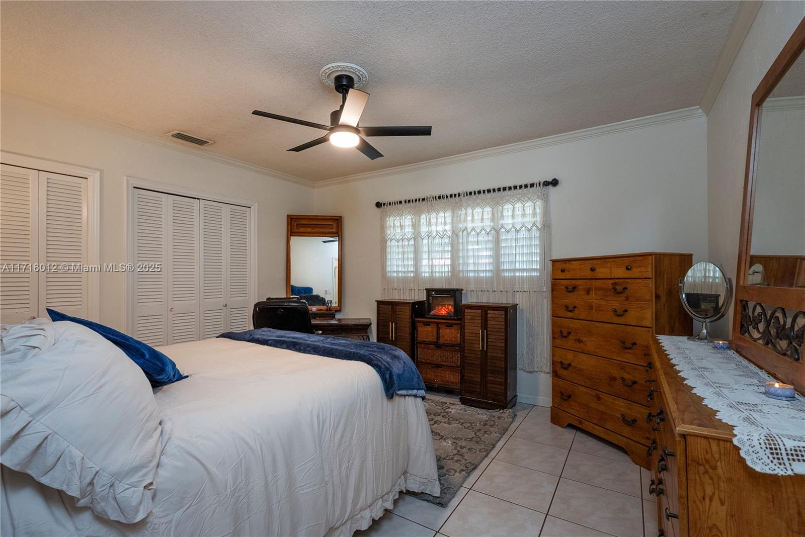 880 NW 73rd Ave