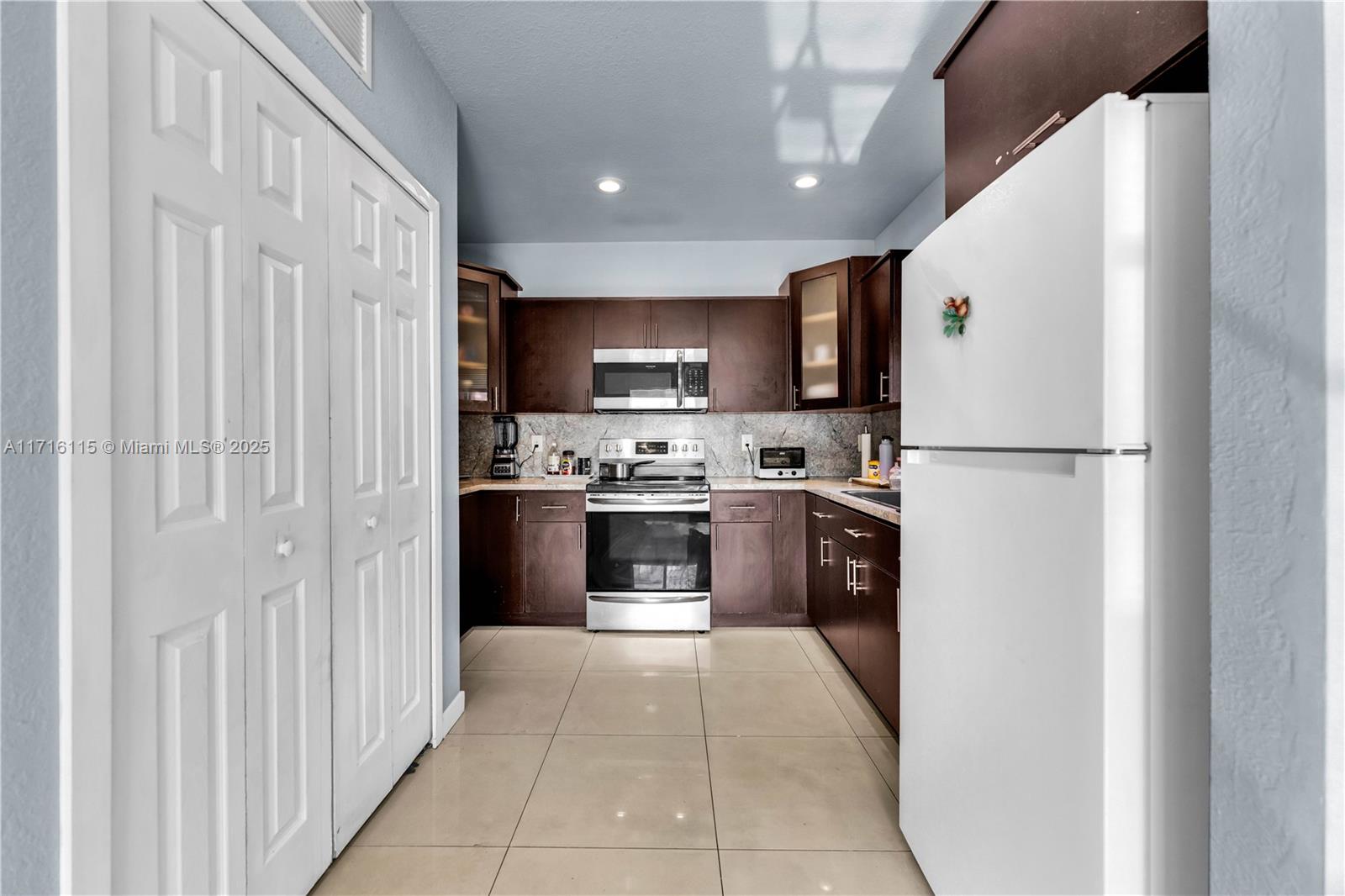 1971 NW 57th St