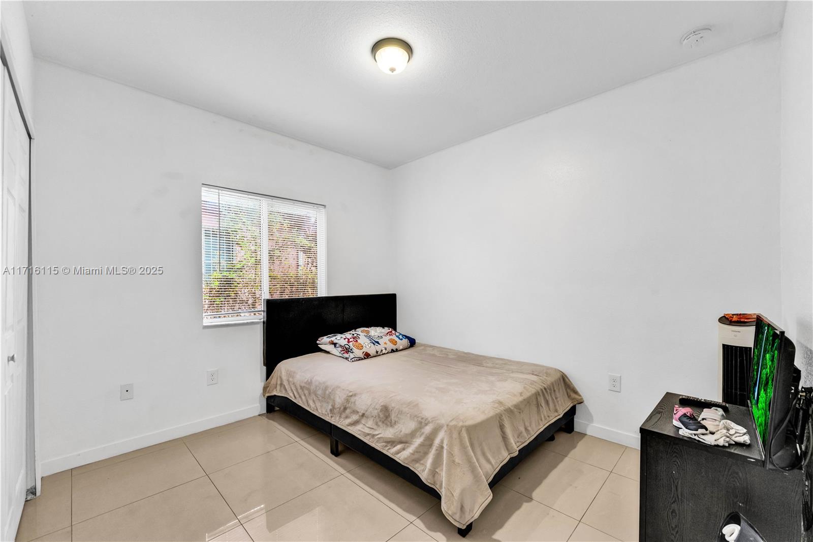 1971 NW 57th St