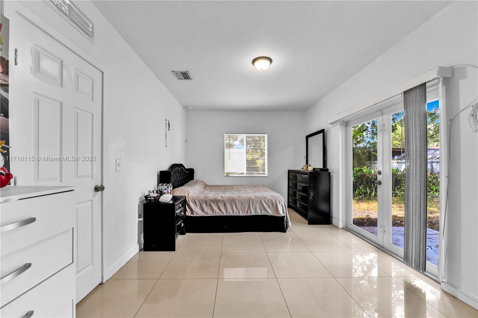 1971 NW 57th St
