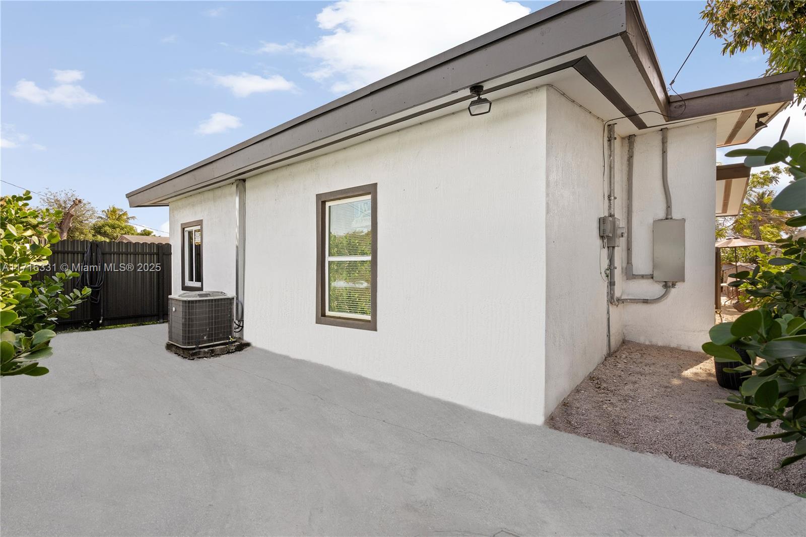 9200 NW 30th Ct