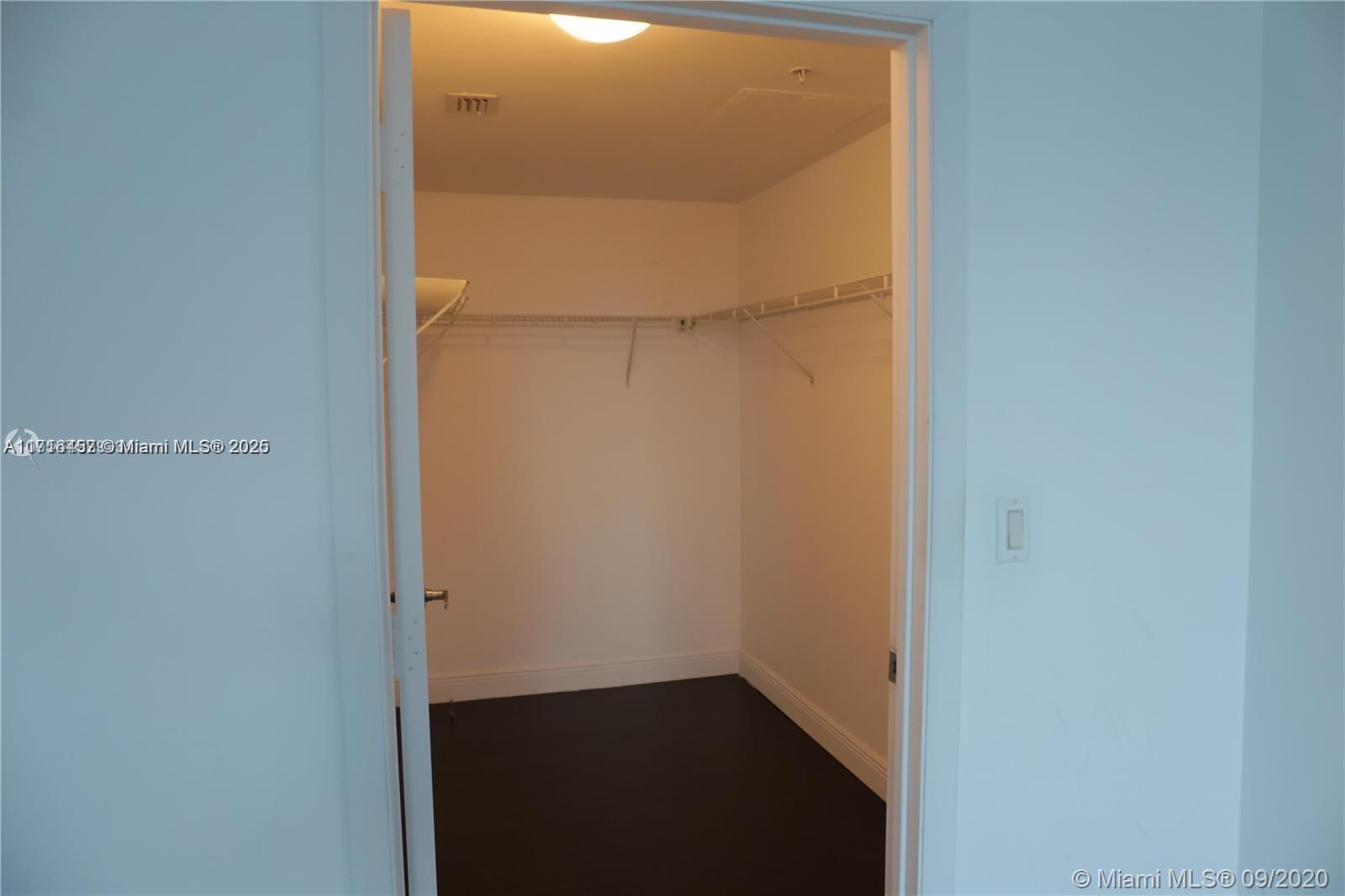 1900 N Bayshore Dr # 4511