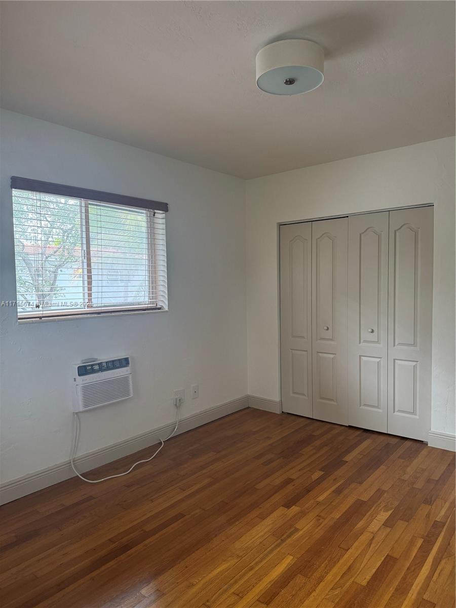 61 Edgewater Dr # 5