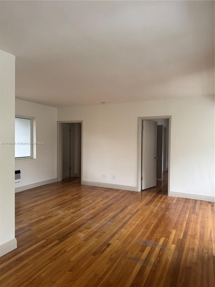 61 Edgewater Dr # 5