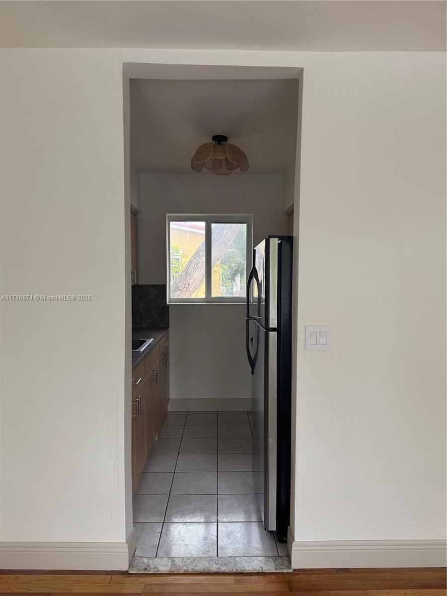 61 Edgewater Dr # 5