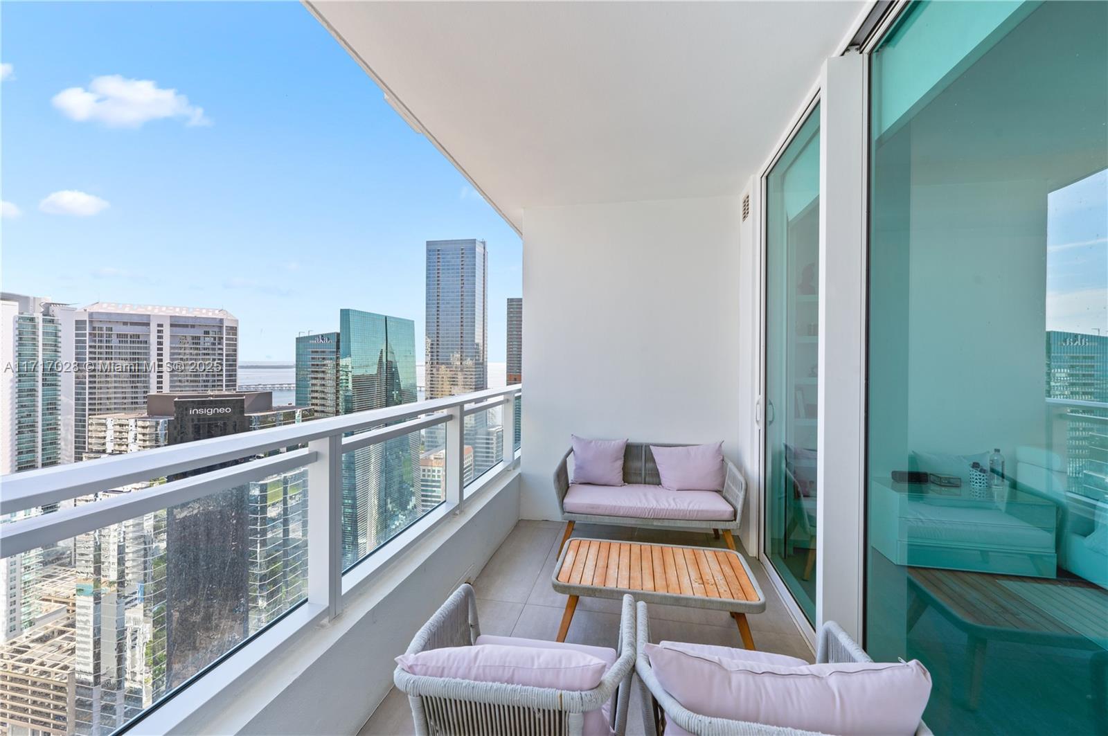 1080 Brickell Ave # 4004
