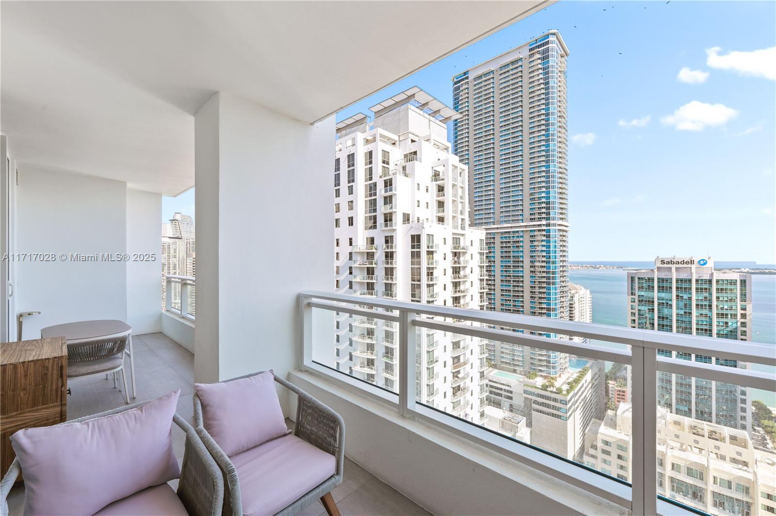 1080 Brickell Ave # 4004