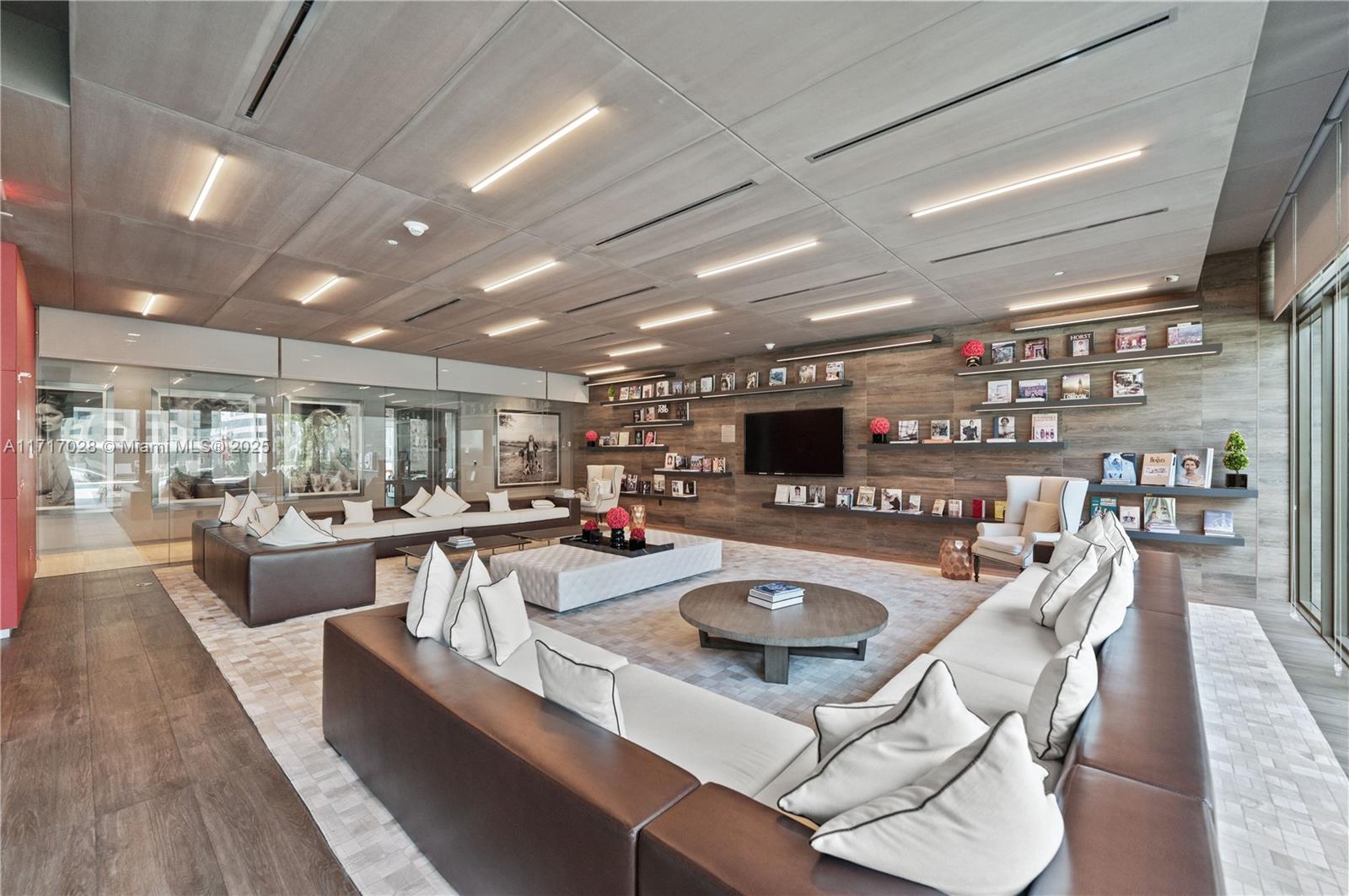 1080 Brickell Ave # 4004