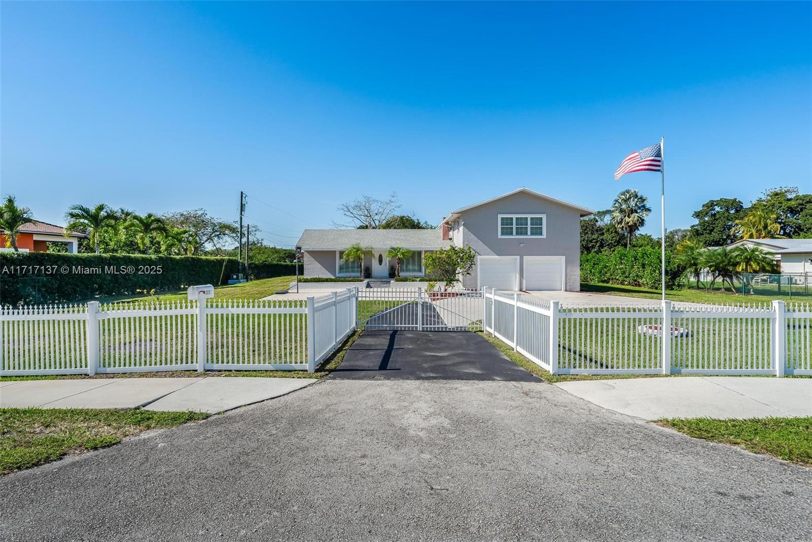 3051 SW 136th Ave