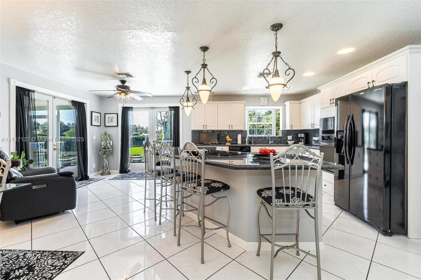 3051 SW 136th Ave