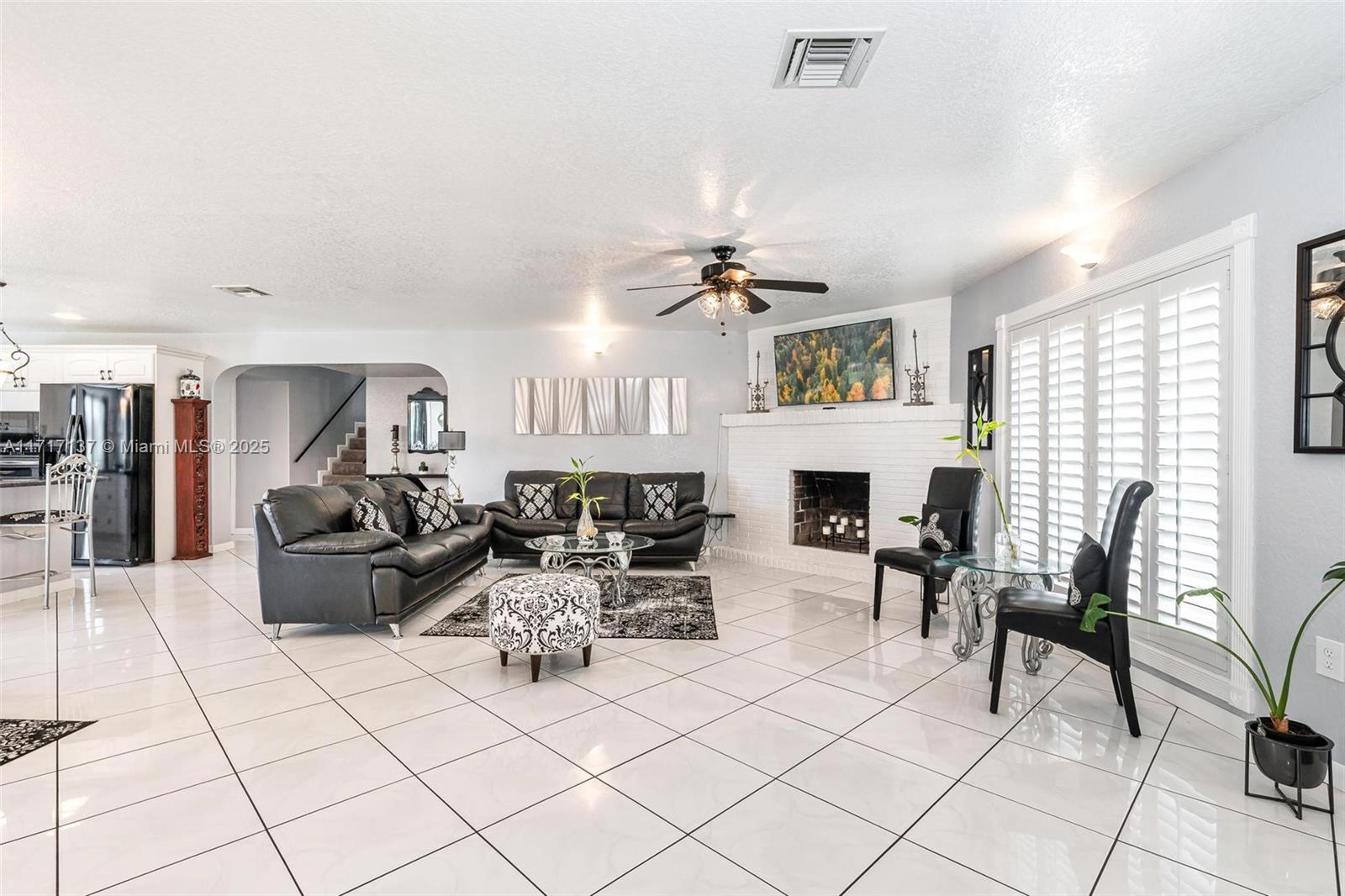 3051 SW 136th Ave