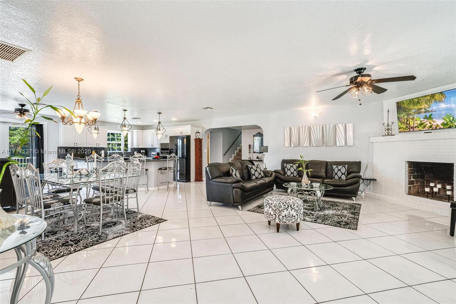 3051 SW 136th Ave