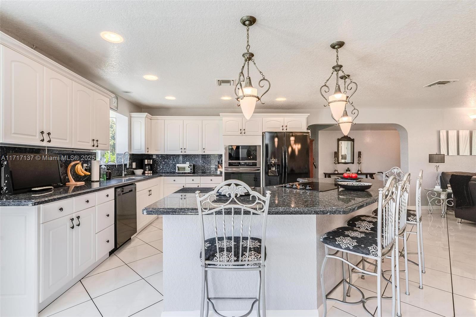 3051 SW 136th Ave