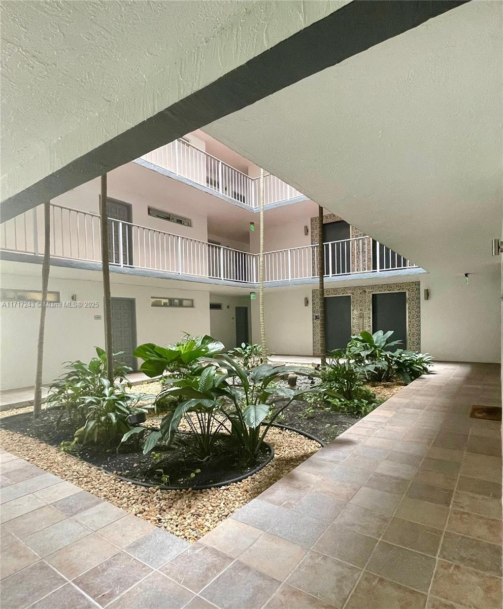 700 NE 63rd St # D203