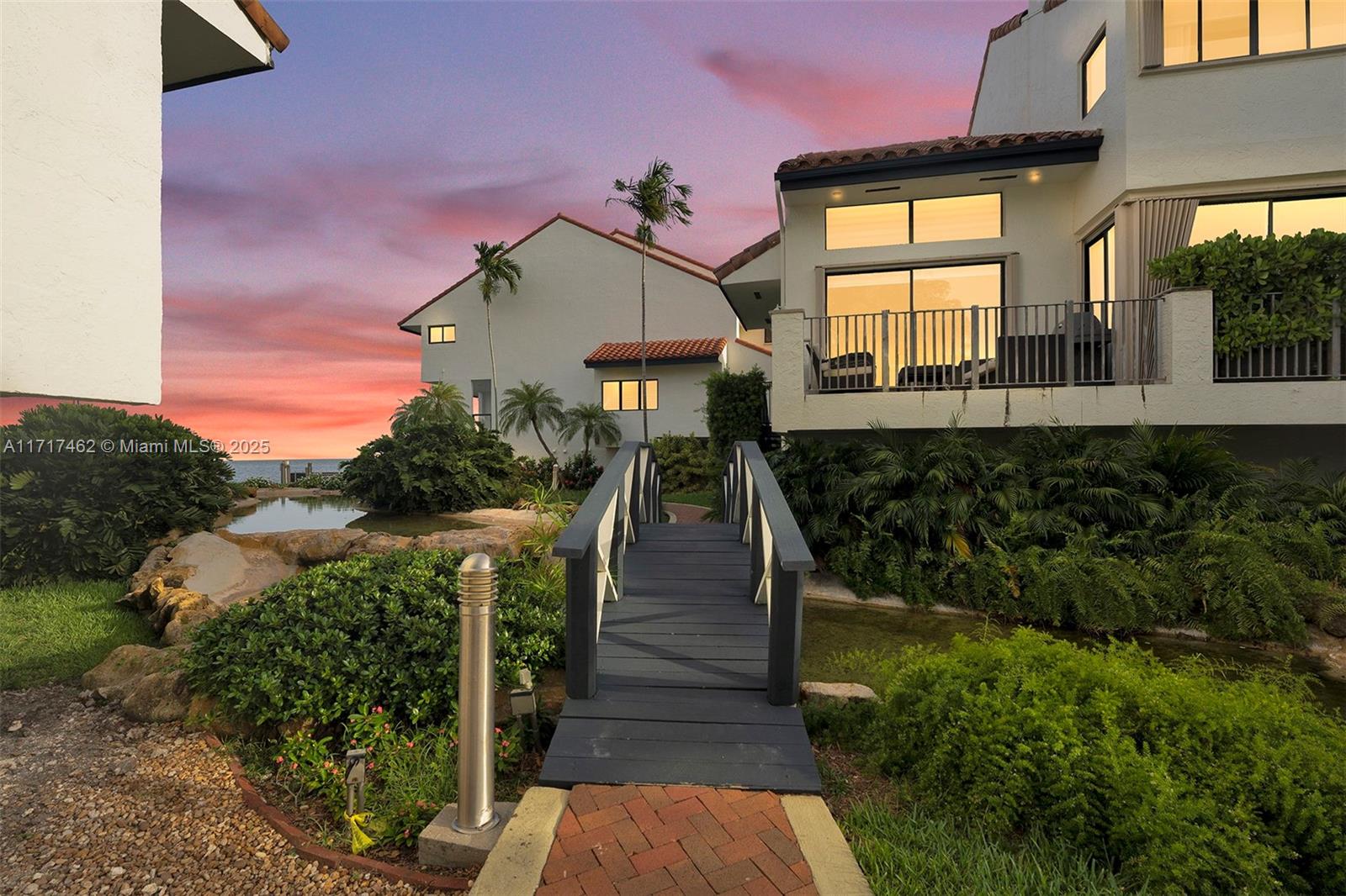 2000 S Bayshore Dr # 43