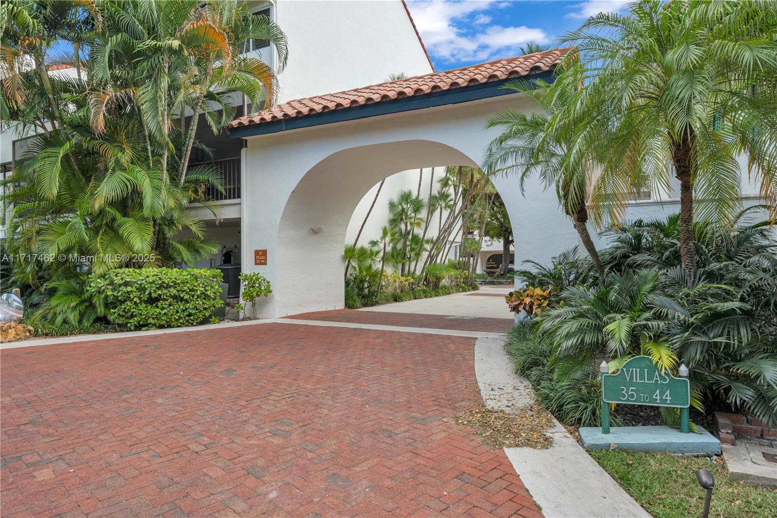 2000 S Bayshore Dr # 43