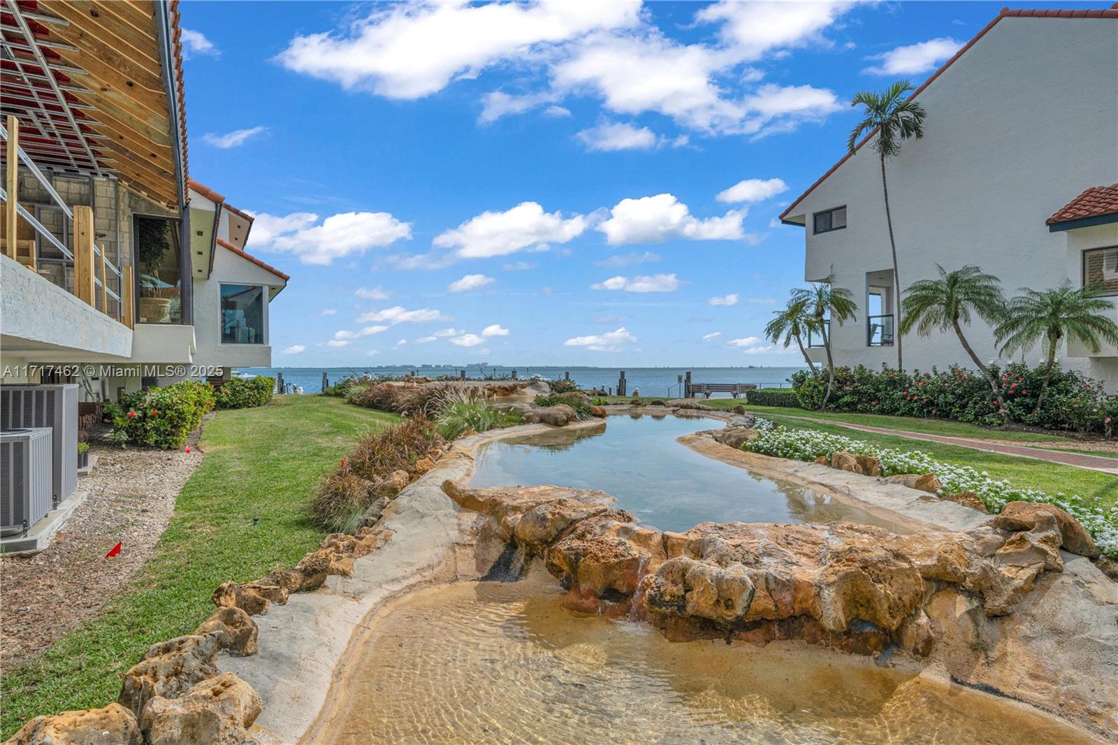 2000 S Bayshore Dr # 43