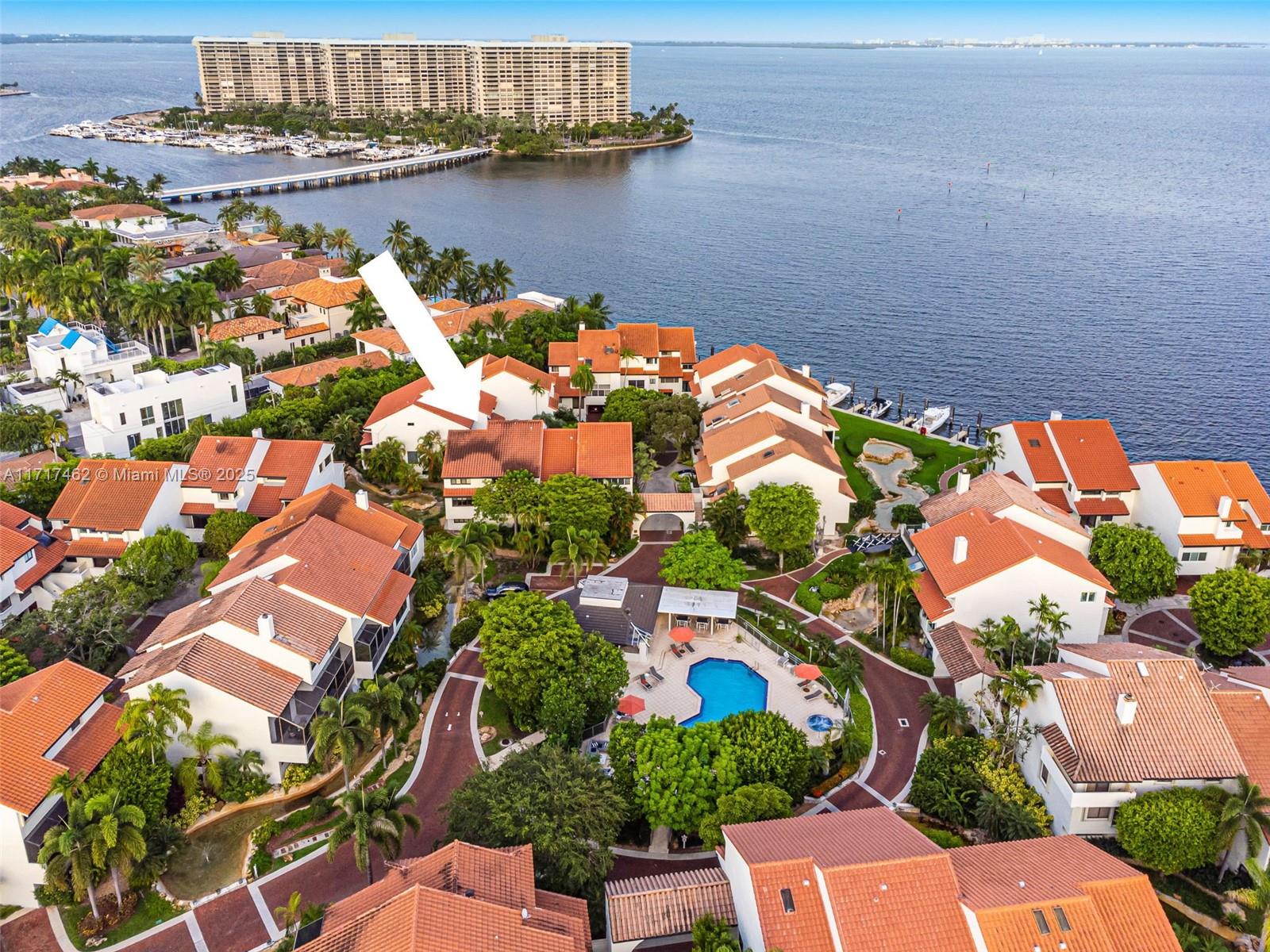 2000 S Bayshore Dr # 43