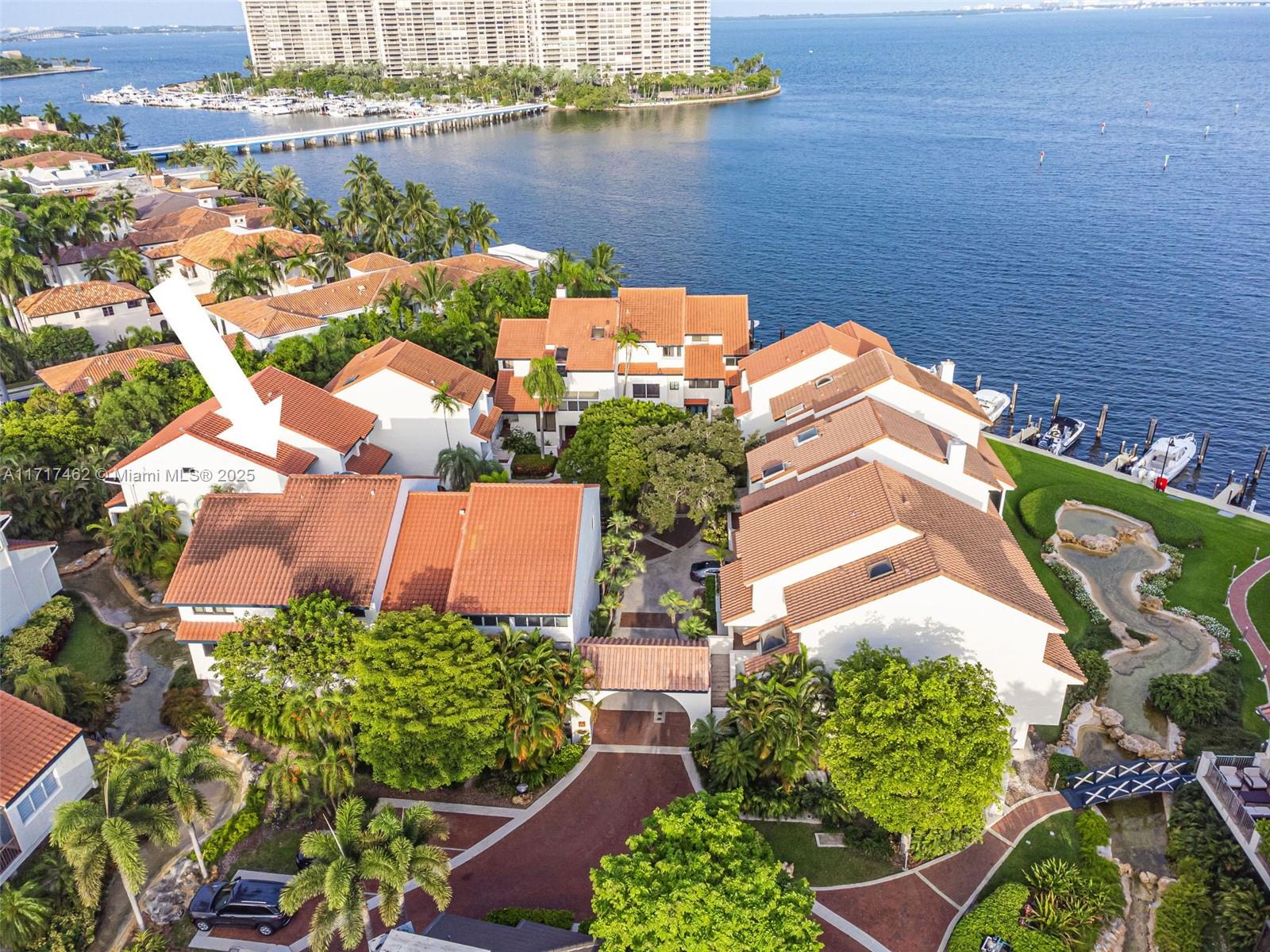 2000 S Bayshore Dr # 43
