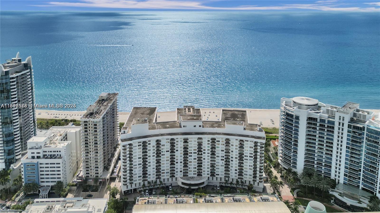 6039 Collins Ave # 25 Unit: PH-25