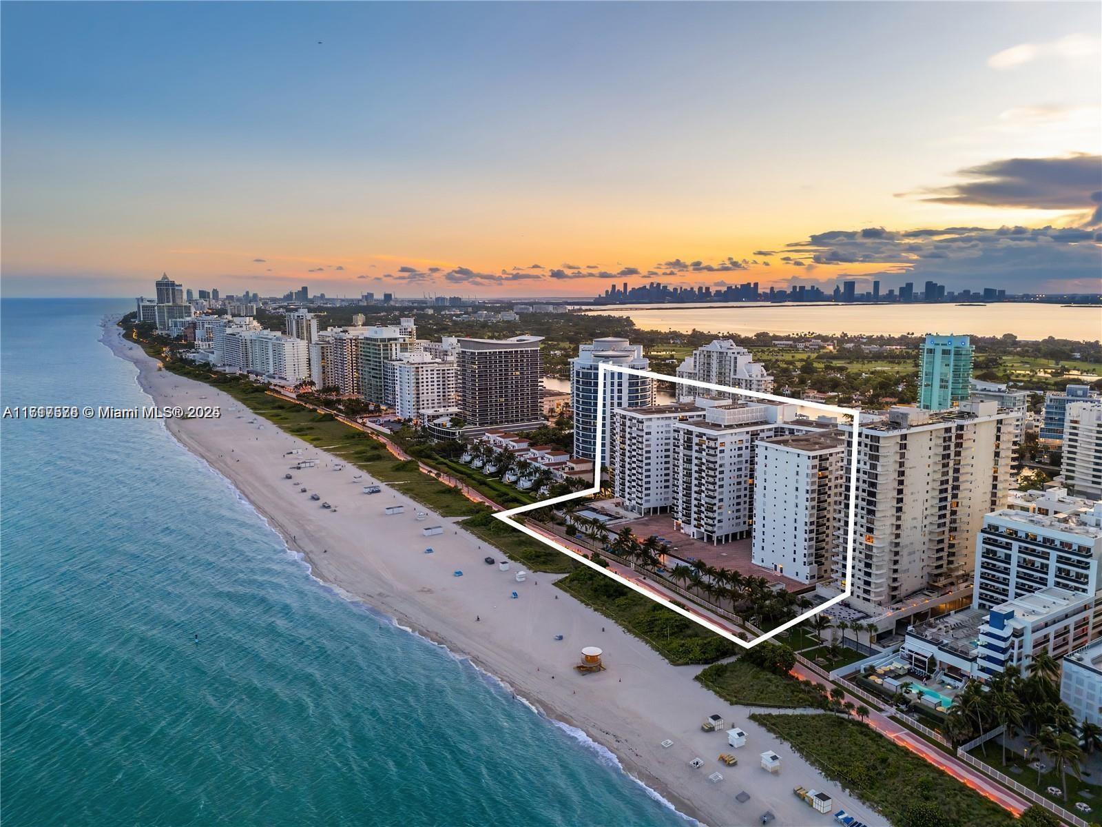 6039 Collins Ave # 25 Unit: PH-25