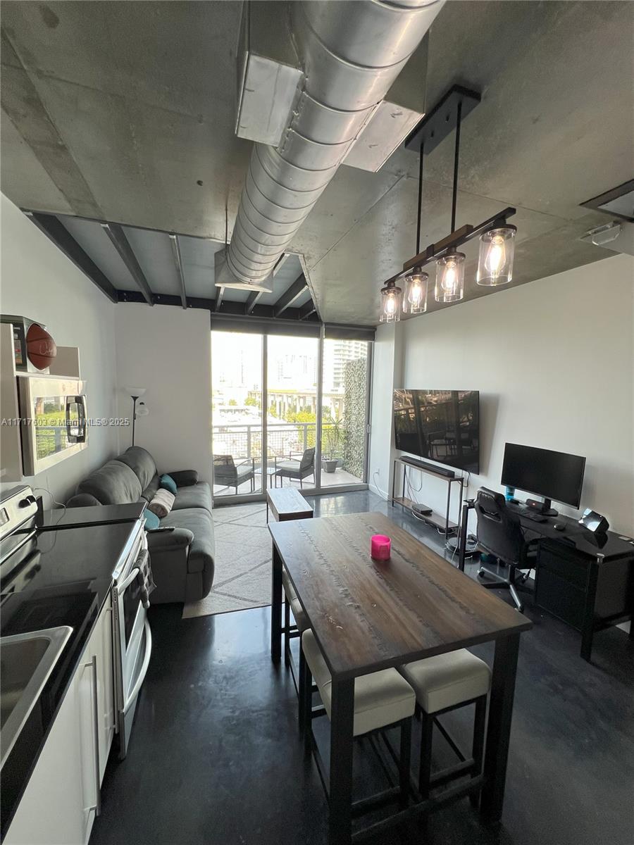 690 SW 1st Ct # 1011
