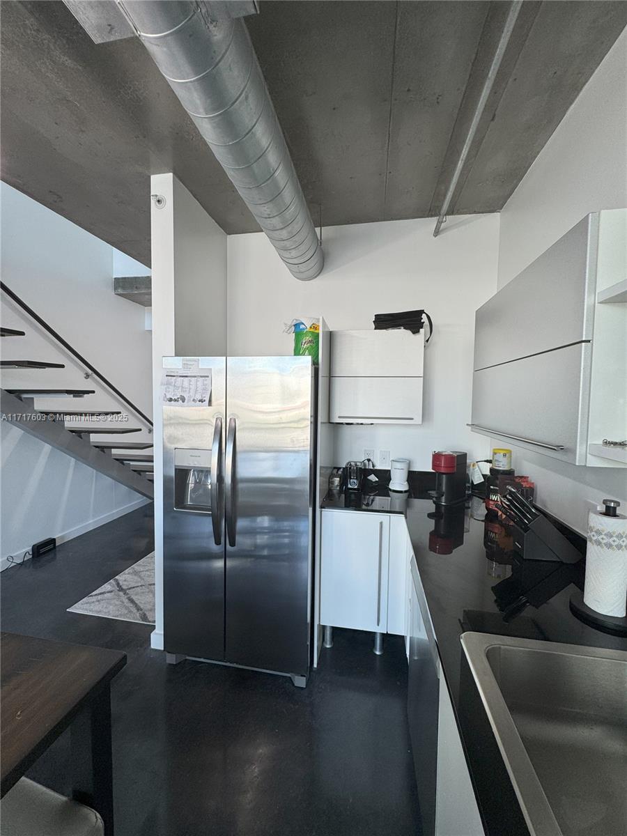690 SW 1st Ct # 1011