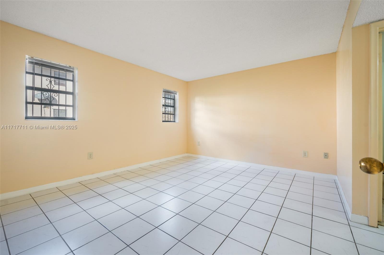 6215 W 24th Ave # 7 Unit: 102-7