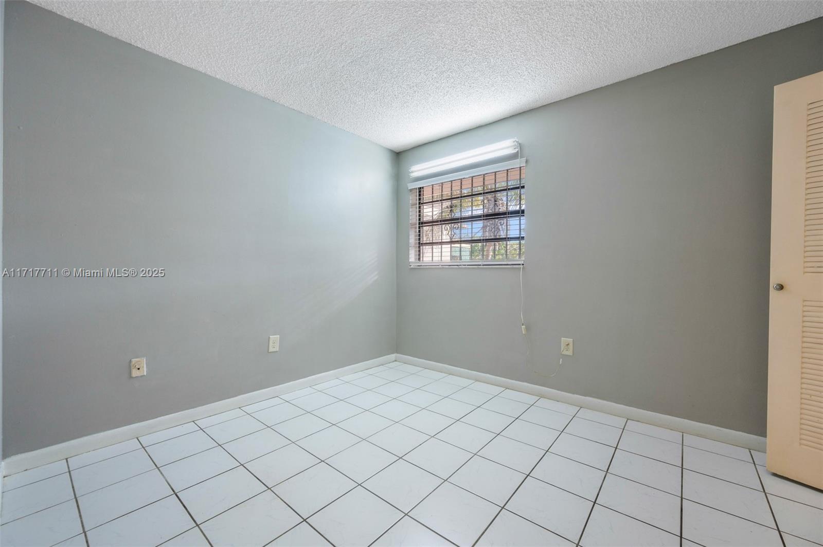 6215 W 24th Ave # 7 Unit: 102-7
