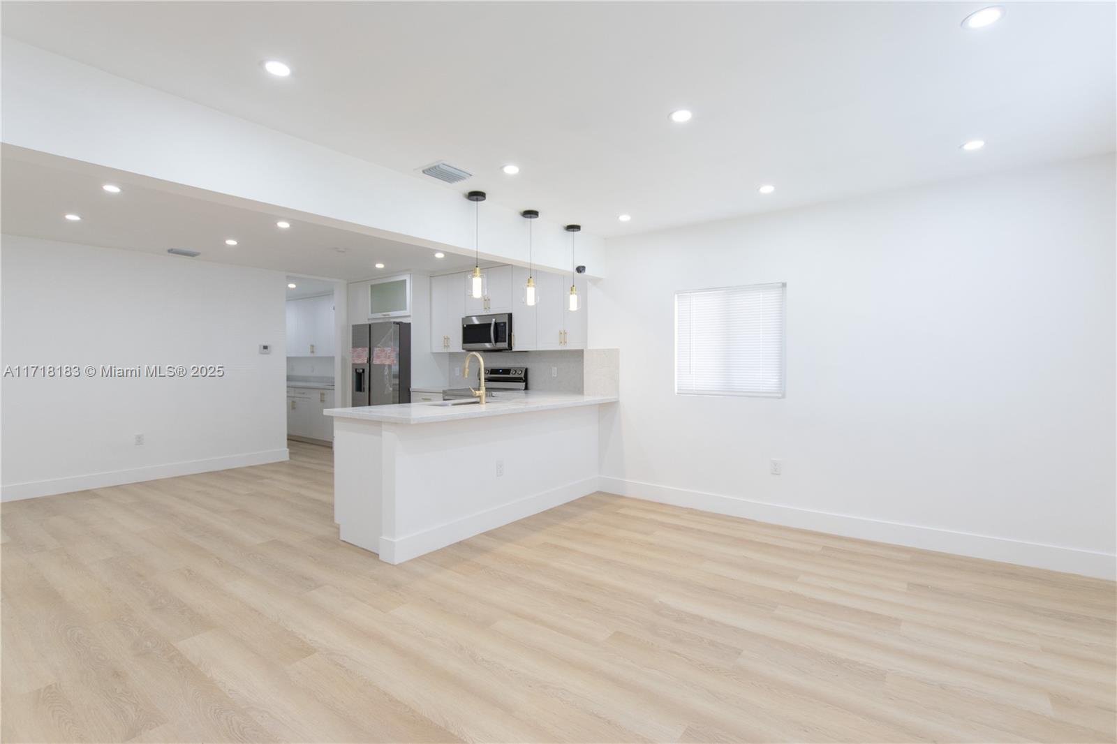 2020 NW 2nd St