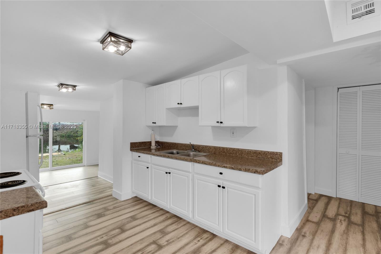 649 NW 24th Ave