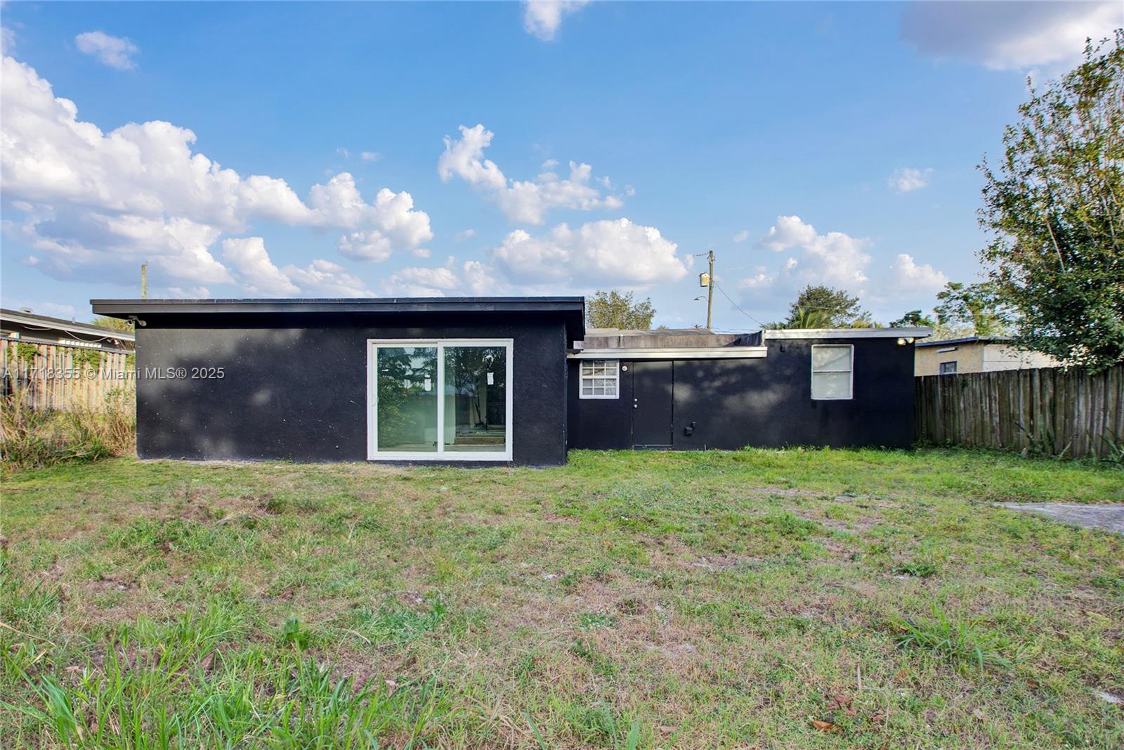 649 NW 24th Ave