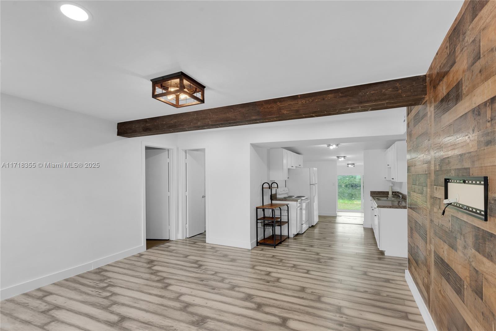 649 NW 24th Ave
