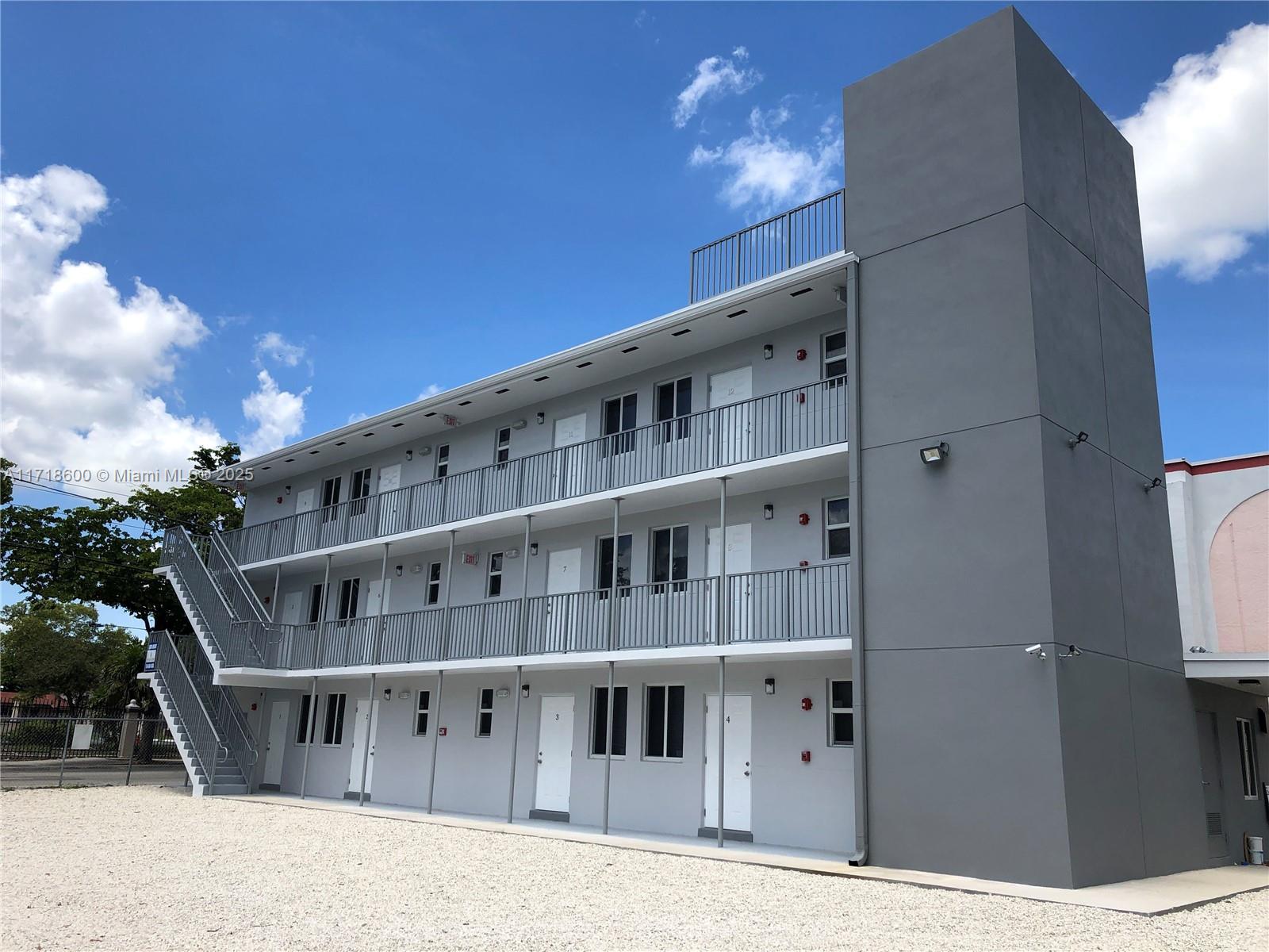 1737 NW 3rd Ave # 8
