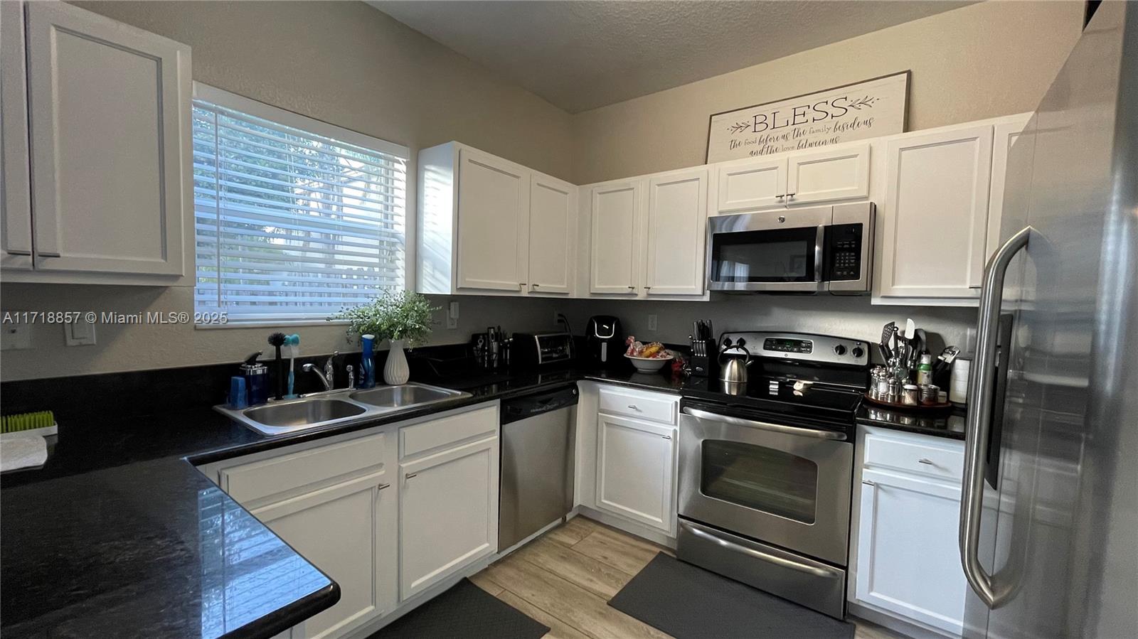 22416 SW 89th Ave # 22416