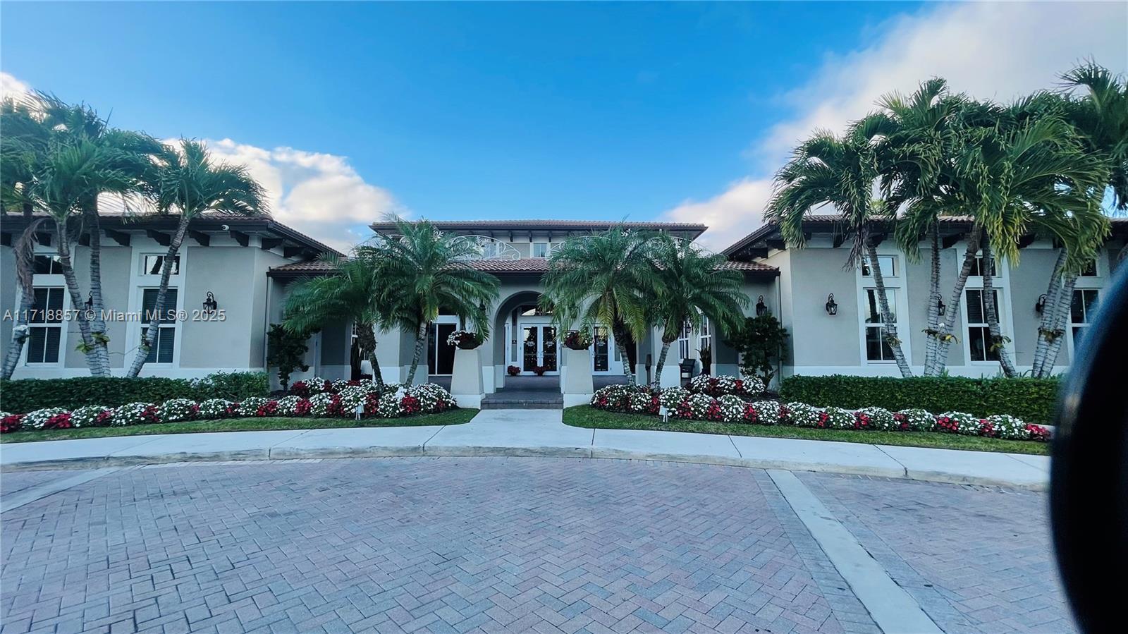 22416 SW 89th Ave # 22416