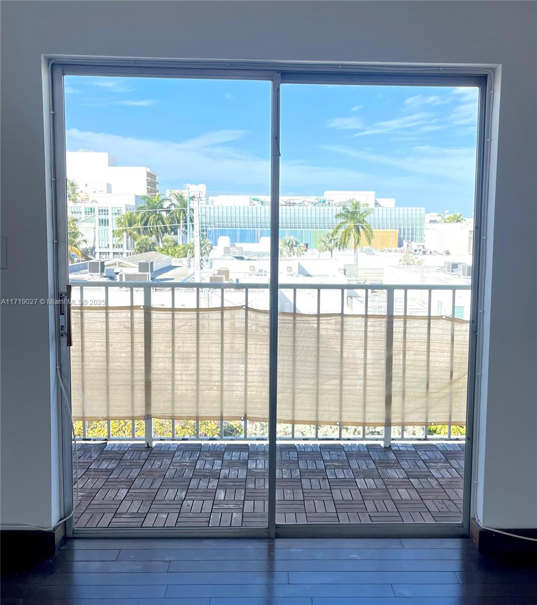 1615 Meridian Ave # 502