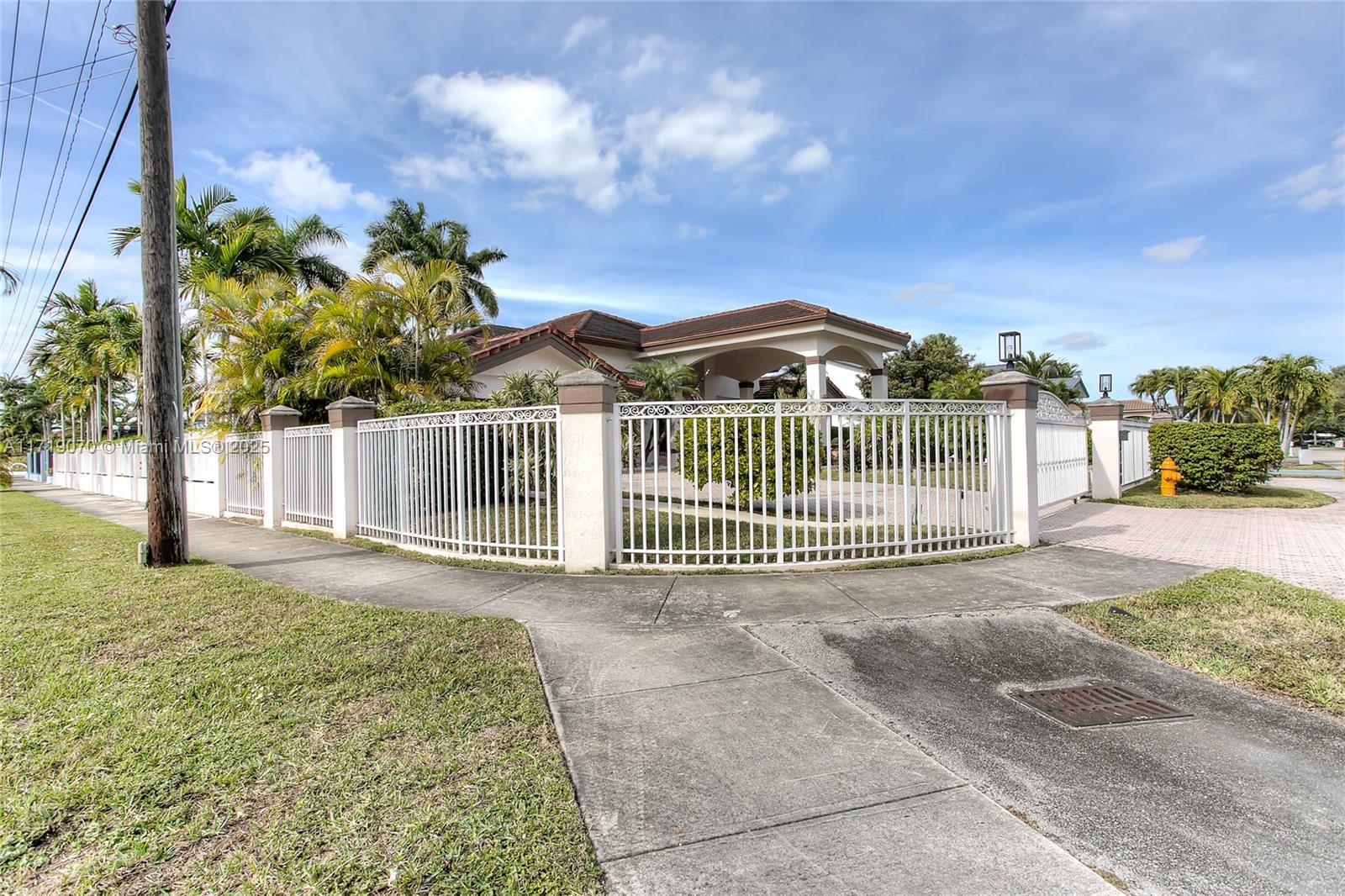 3160 SW 109th Ct Unit: *