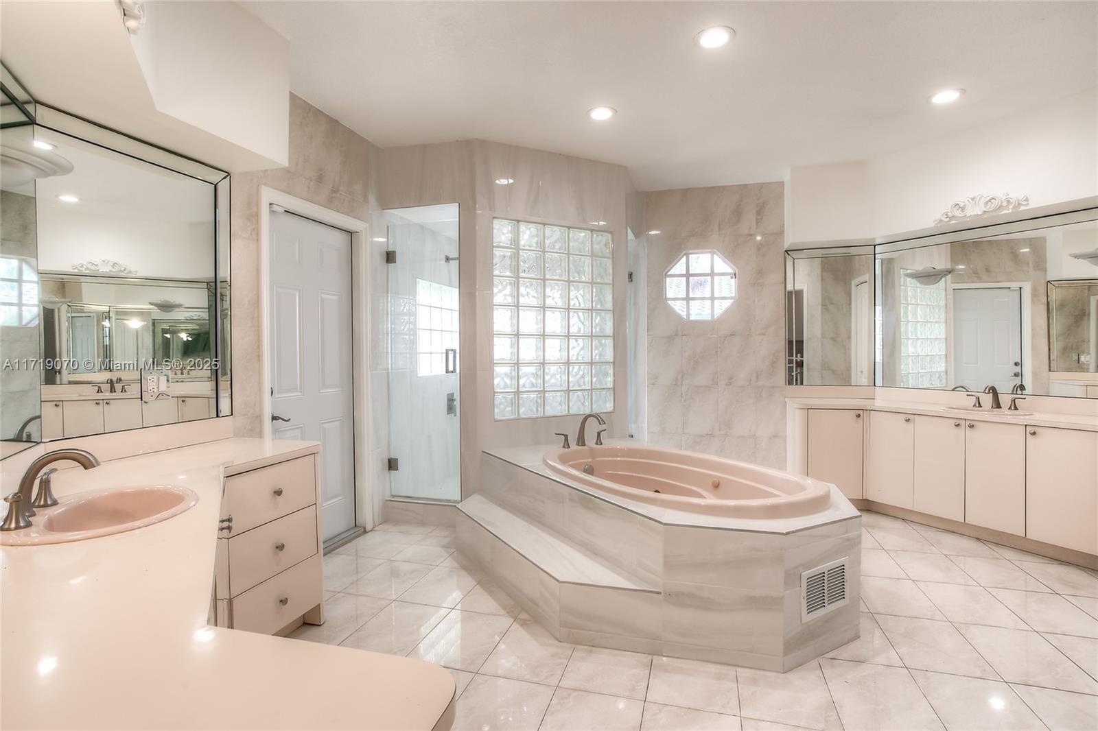 3160 SW 109th Ct Unit: *