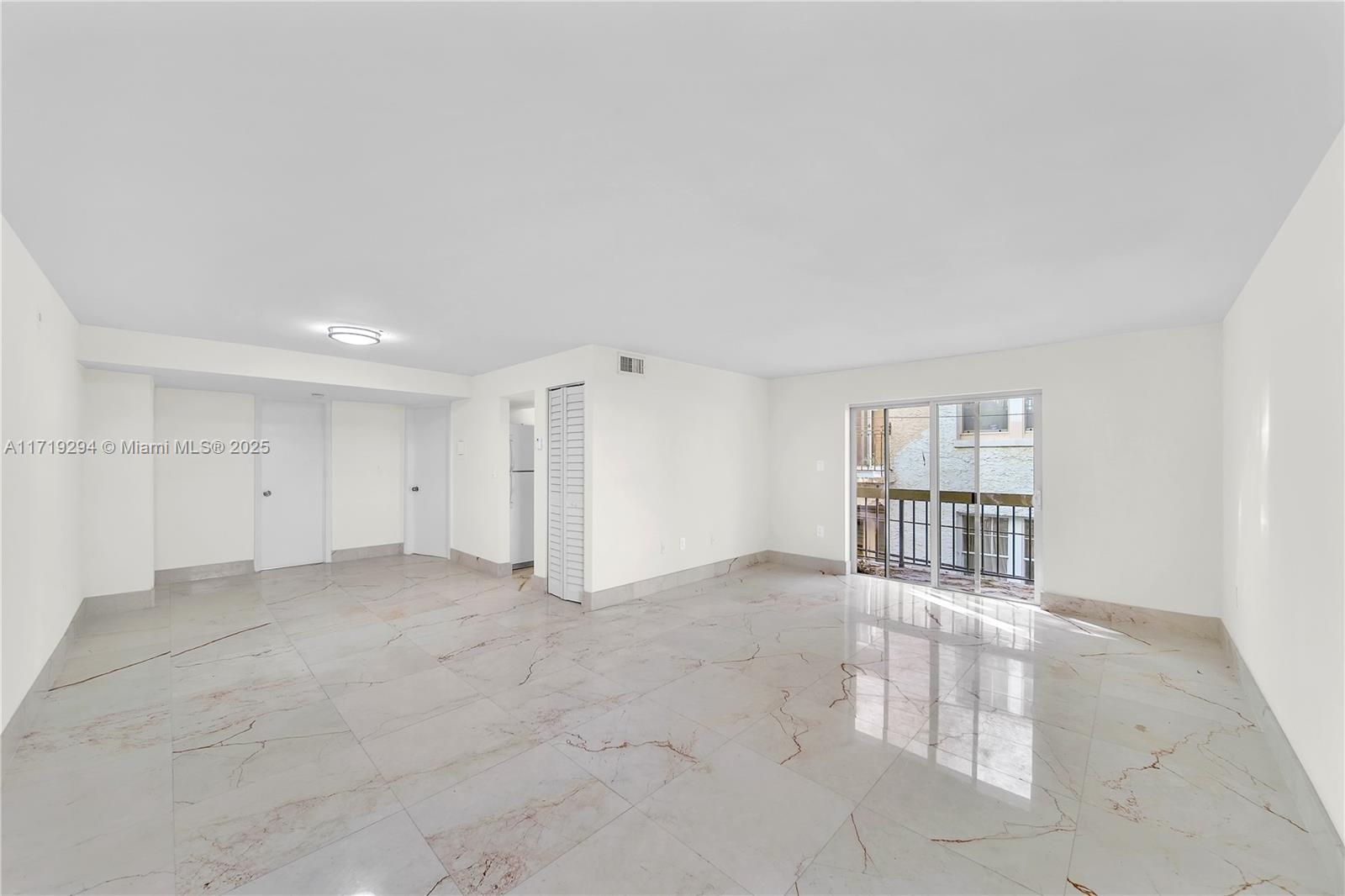 1612 Jefferson Ave # 304