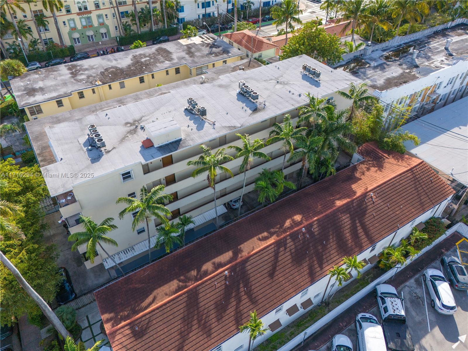 1612 Jefferson Ave # 304