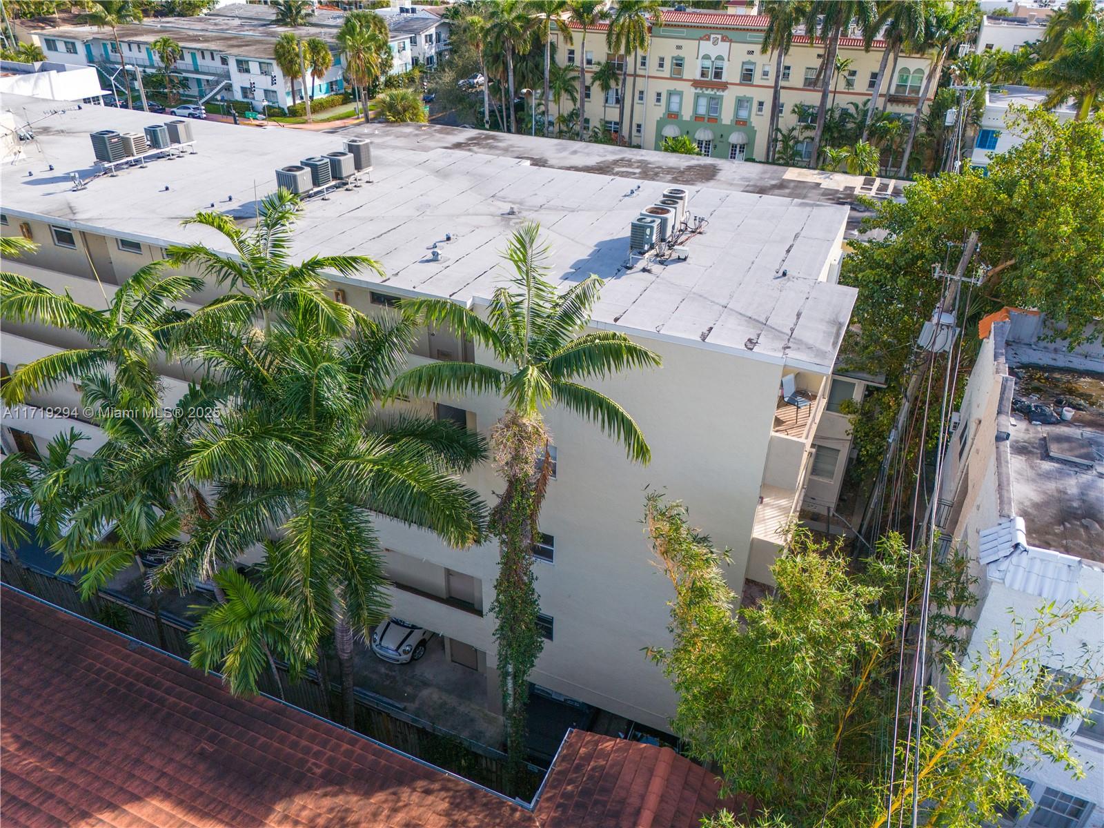 1612 Jefferson Ave # 304