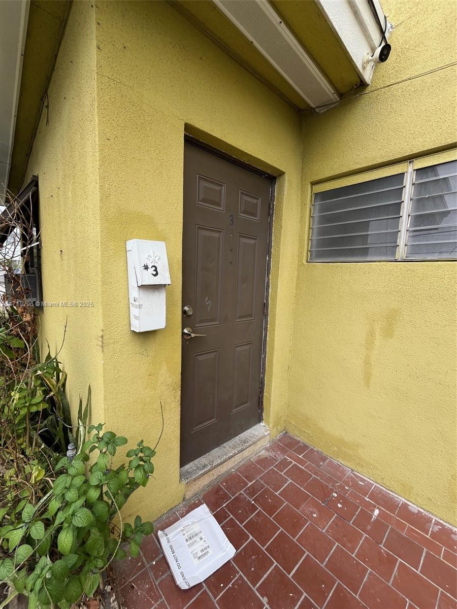 2035 Dewey Street # 3