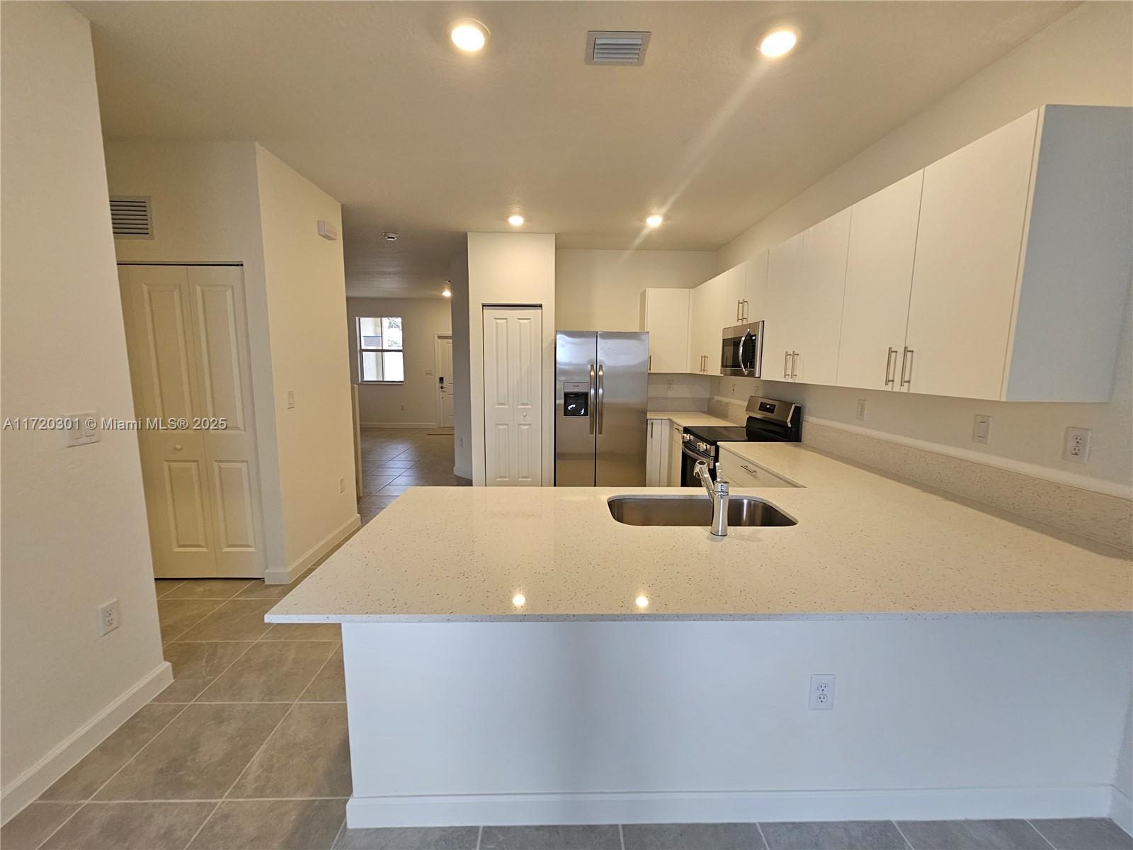 2875 SE 25 TERRACE Unit: .