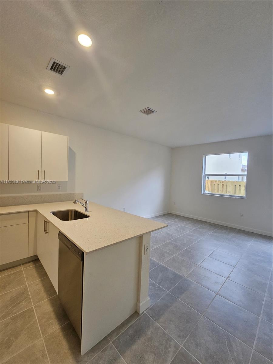 2875 SE 25 TERRACE Unit: .