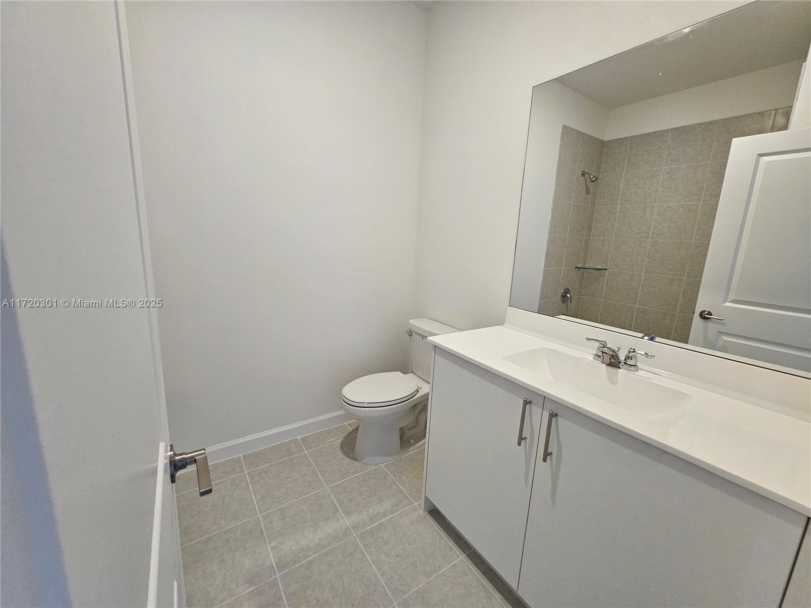 2875 SE 25 TERRACE Unit: .