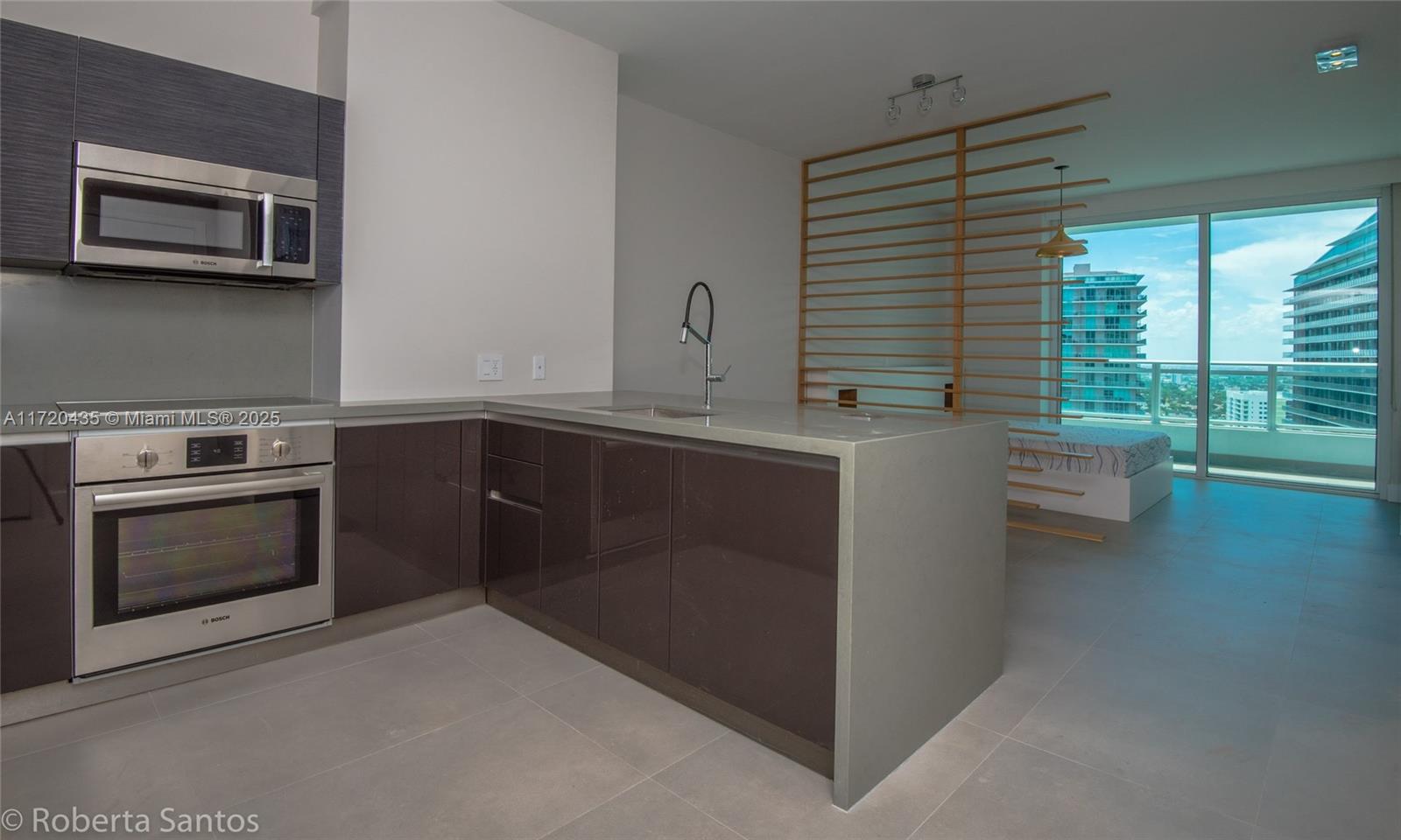 1080 Brickell Ave # 3205
