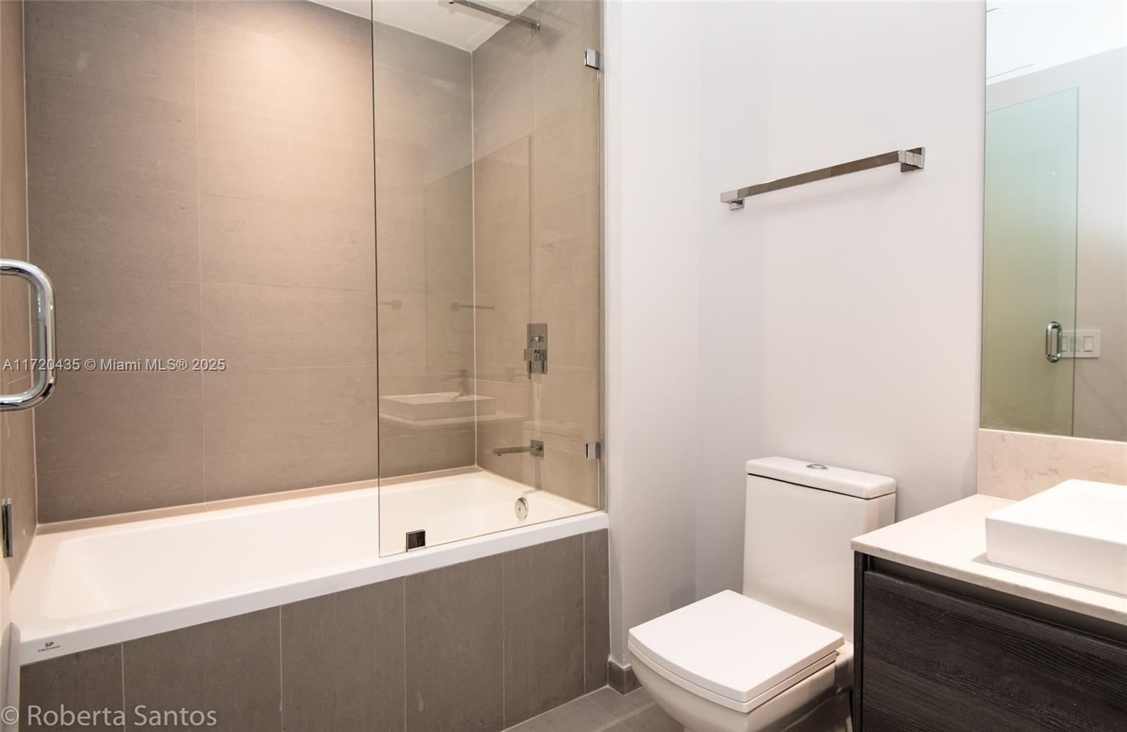 1080 Brickell Ave # 3205